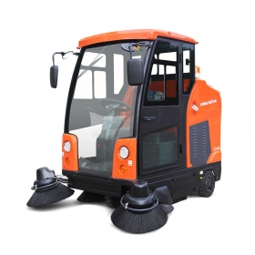懷化LS880封閉式清掃車